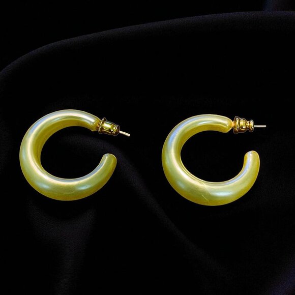 Montpellier C-Shape Hoop Pierced Earrings - Picture 2 of 2